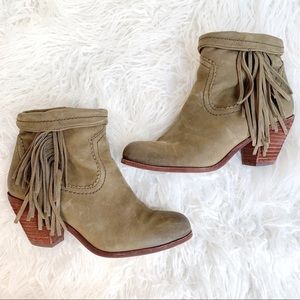 Sam Edelman Louie Olive Green Leather Ankle Boots